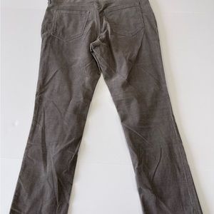 Lands End cords lightweight size 4 petite, mid rise, inseam 27
